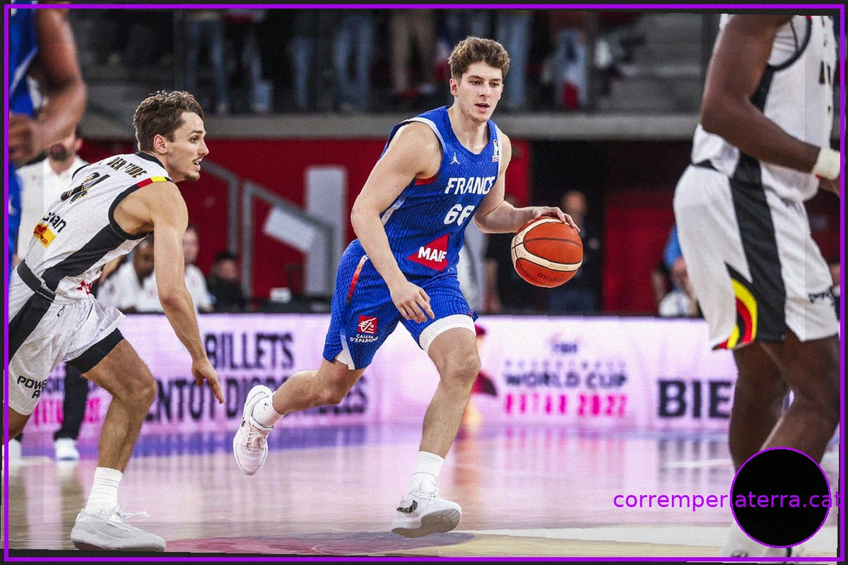 Hugo Benítez anota 24 puntos en 20 minutos contra el equipo romano de Luka Dončić
